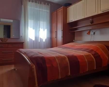 Apartman Lana Lägenhet Stari Grad  Exteriör bild